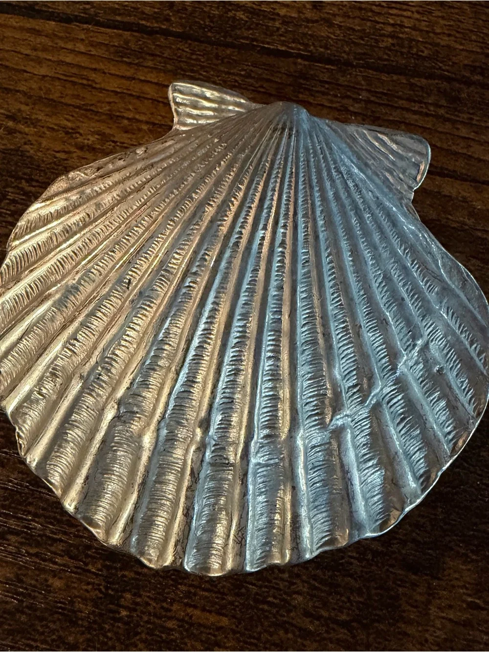 Large Gorgeous Silver Tone Metallic Shell Pendant